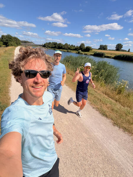 Nils Goerke on the right, Mathias in the middle, and I’m the selfie guy as per usual