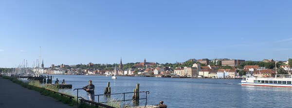 Coming back towards the city center