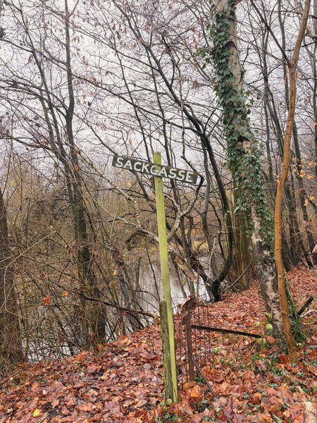 Here’s one I haven’t missed. I prefer our German word for it, literally translating to “sack alley” for whatever reason