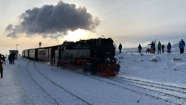 And I did never once regret summoning up the courage to go out for a run on a harsh weather day – like here on the Brocken mountain top, 5 degrees below zero