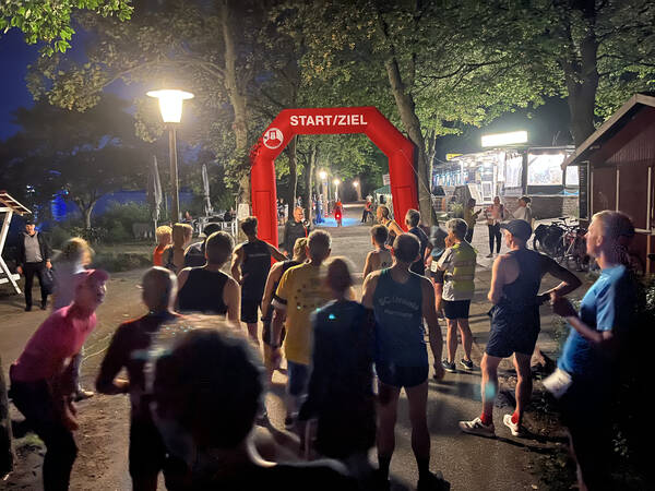 Mottenburger Meile Race, a wonderful evening event – the distance is 1 Prussian Mile = 7.532 km