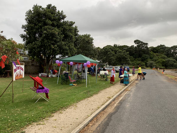 The aid stations mostly just had water, but this one was an exception: Serviced by Waiheke’s Red Hat Society