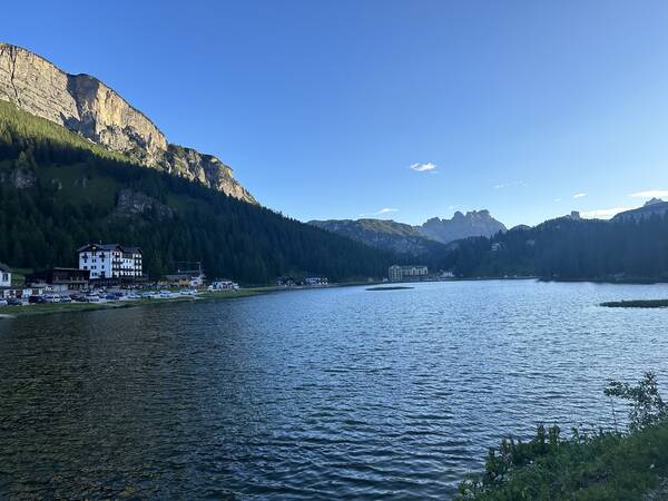 A very short flat passage around half of this small lake followed