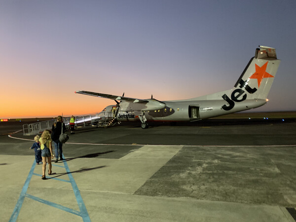 The evening flight home to Auckland