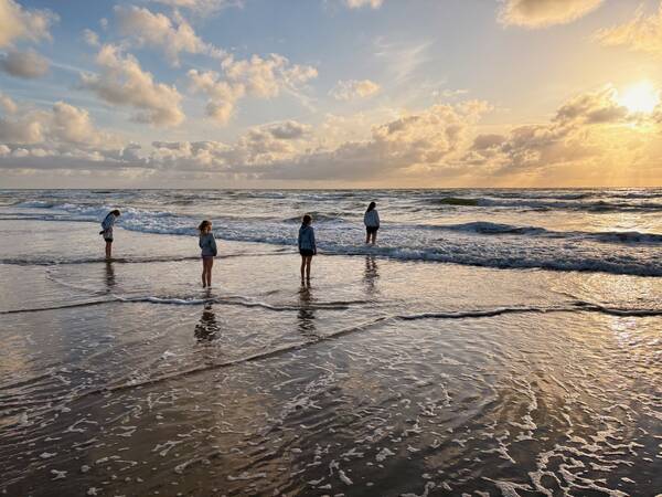 My favorite picture of the year: August vacation in Denmark, our four girls during sunset in the North Sea