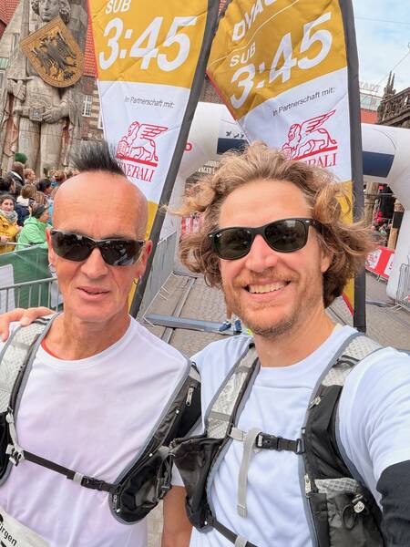 In October I was once again asked to do some pacemaking at Bremen Marathon, this time together with Bulti. We led the 3:45h crew and had a good time.