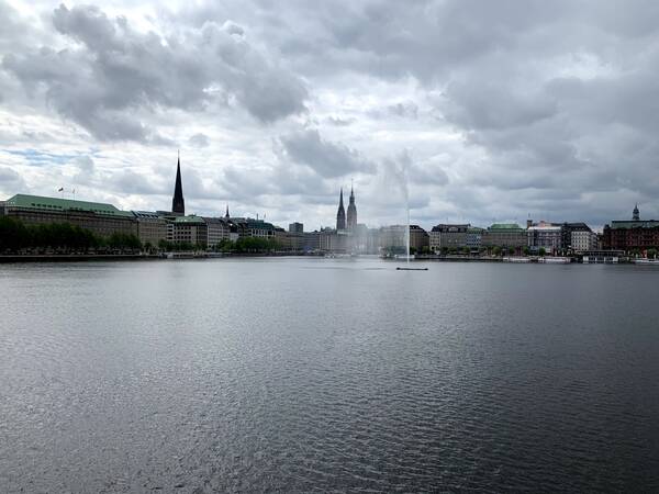 Crossing the bridge between both Alsters