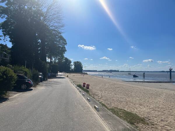 Being back home and running along the sunny Elbe beaches is good, too