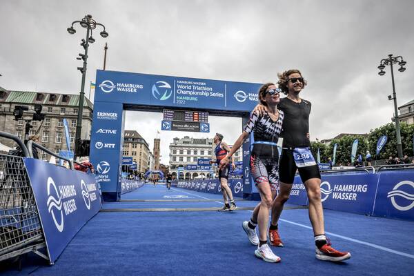 Sophie and me after finishing our Sprint Distance Triathlon together 🥰