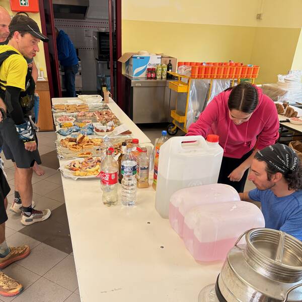 The volunteers solving some issues – the people here were so nice and helpful