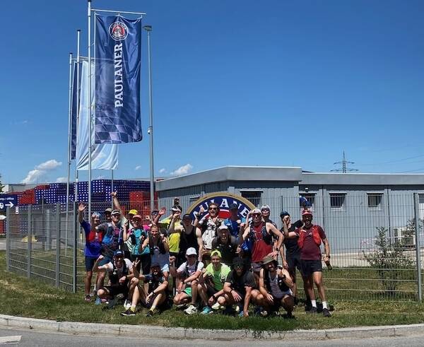 Hacker-Pschorr, right after Paulaner, the group a bit smaller now due to the heat mostly