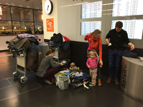 Improvised breakfast for kids at the airport