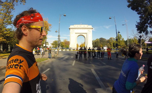 “Arcul de Triumf” – you’ve got to show you’ve been victorious before!