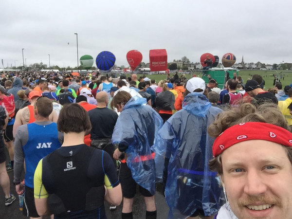 About 500 meters of people until the balloons at the starting line